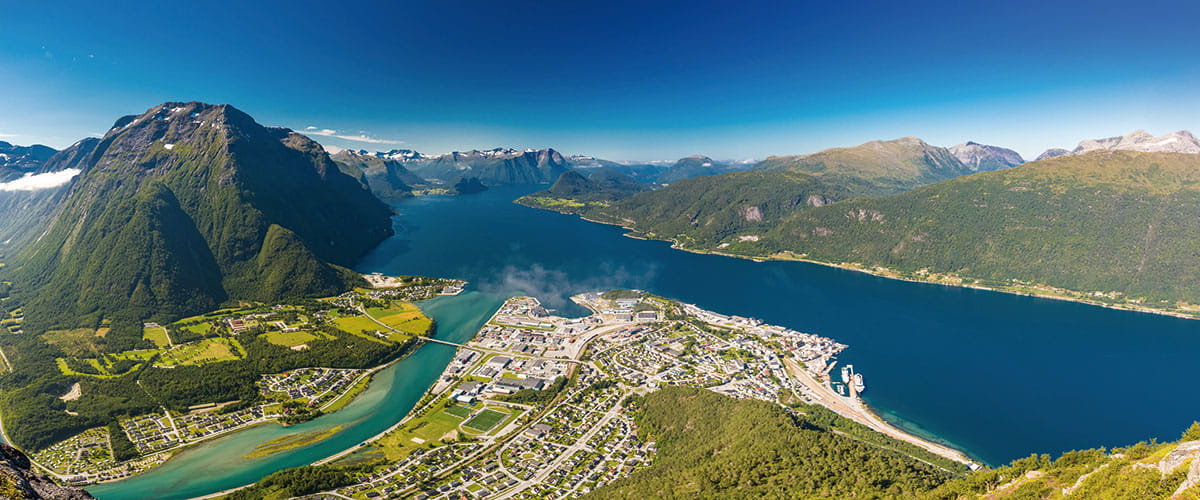 Norway, Andalsnes, Rampestreken, famous tourist track and viewpoint